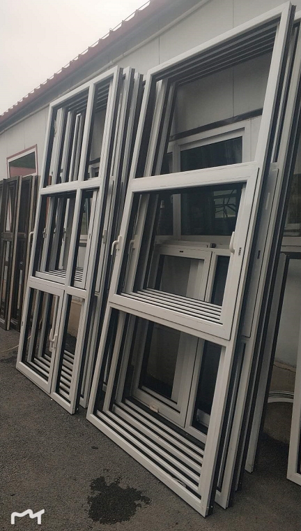 鞍山市天乙門窗工業有限公司沈陽經銷商所訂貨品已完成，經過檢驗后進行包裝，準備發貨。(圖2)